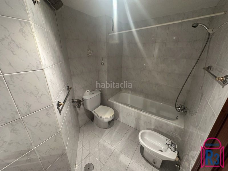 Foto 2d5c4a65-b4ad-478f-b927-7a470b5aeb16. Apartament amb calefacció aparcament a Armunia León