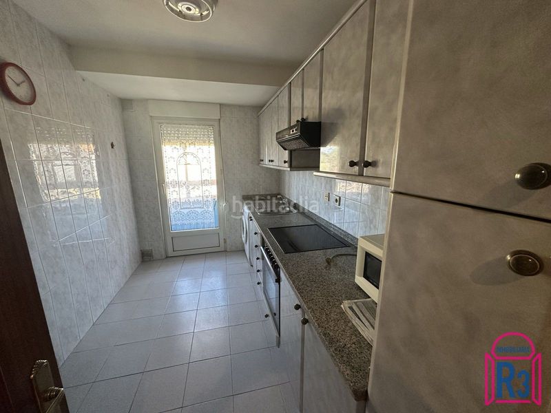Foto d004b962-9c43-4fd4-9ada-932205eb5513. Apartament amb calefacció aparcament a Armunia León