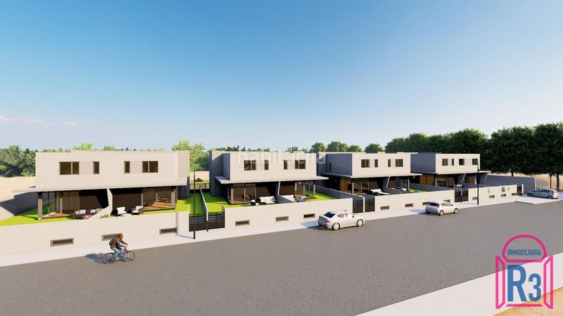 Foto 25d1c267-bf84-4f5b-884e-5dec28210550. Casa adossada amb calefacció aparcament a La Lastra León