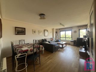 Apartament  Libertad. Apartamento amplio y bien orientado
