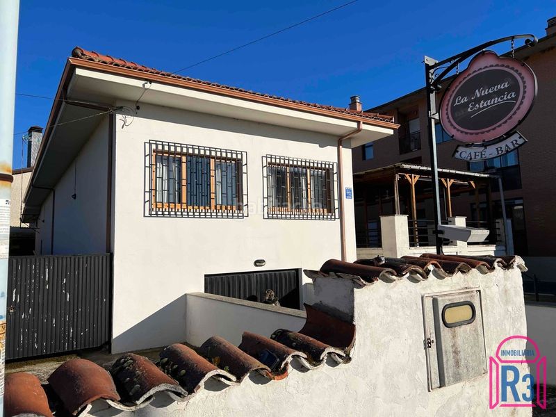 Foto e06c9d9c-4a9d-4fef-8bc4-78b128819ef9. Casa a Sariegos