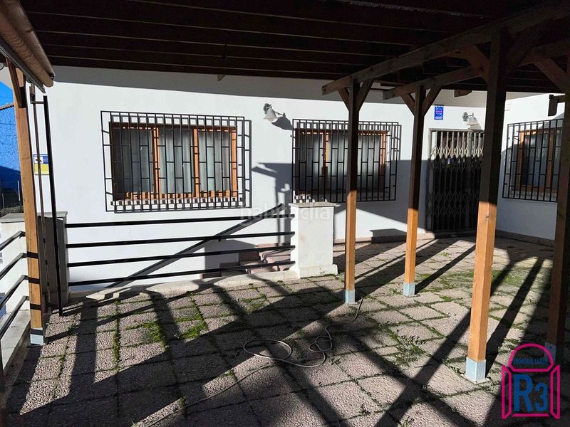 Foto e269f5f1-bcb1-41d5-af06-113505e82140. Casa a Sariegos
