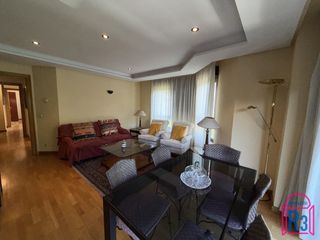 Rent Flat  Quiñones de león. Piso amueblado en alquiler