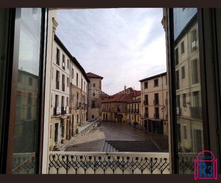 Foto 36629487-5b6e-49a5-a77e-dd2bcf280281. Apartament amb calefacció piscina a Casco Antiguo León