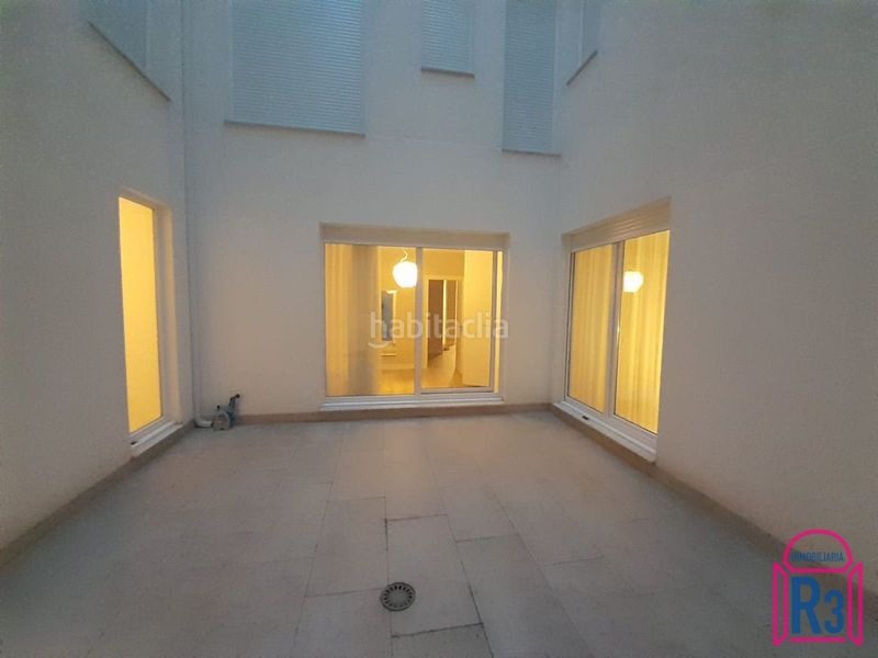 Foto 4cf5925f-a4af-48a1-a970-2ca7f781a9bc. Apartament amb calefacció piscina a Casco Antiguo León