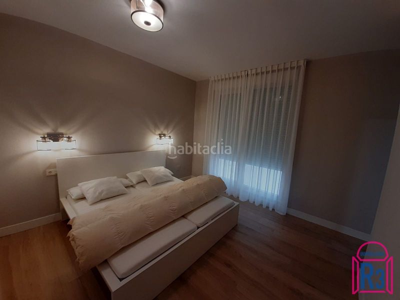Foto c377abe6-94db-4c9b-a35b-c859995b7e1d. Apartament amb calefacció piscina a Casco Antiguo León