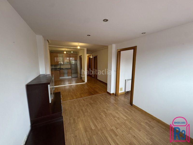 Foto e8975432-a439-498e-b097-7622a48c3096. Apartament amb calefacció aparcament a Armunia León