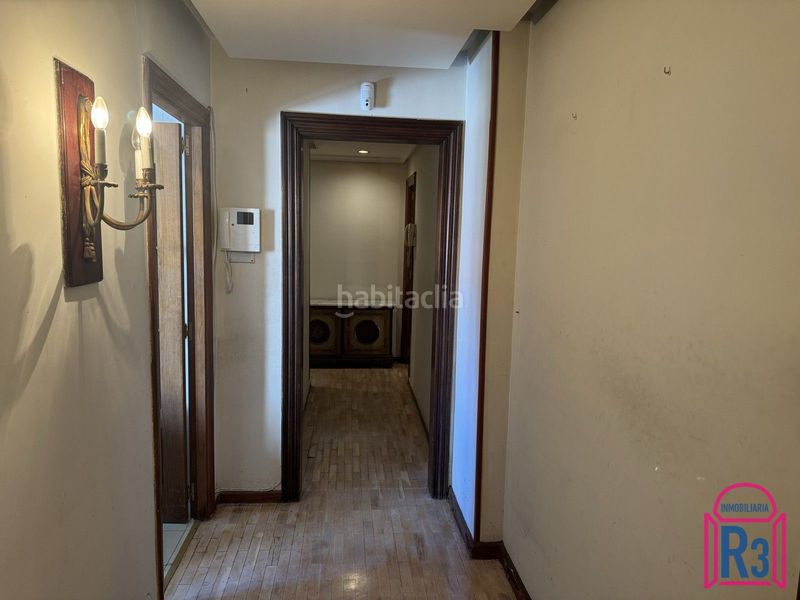Foto 6746b10d-f89d-48e5-8261-44c5a4e01ff2. Piso amplio piso con 5 dormitorios y garaje zona plaza de toros en León