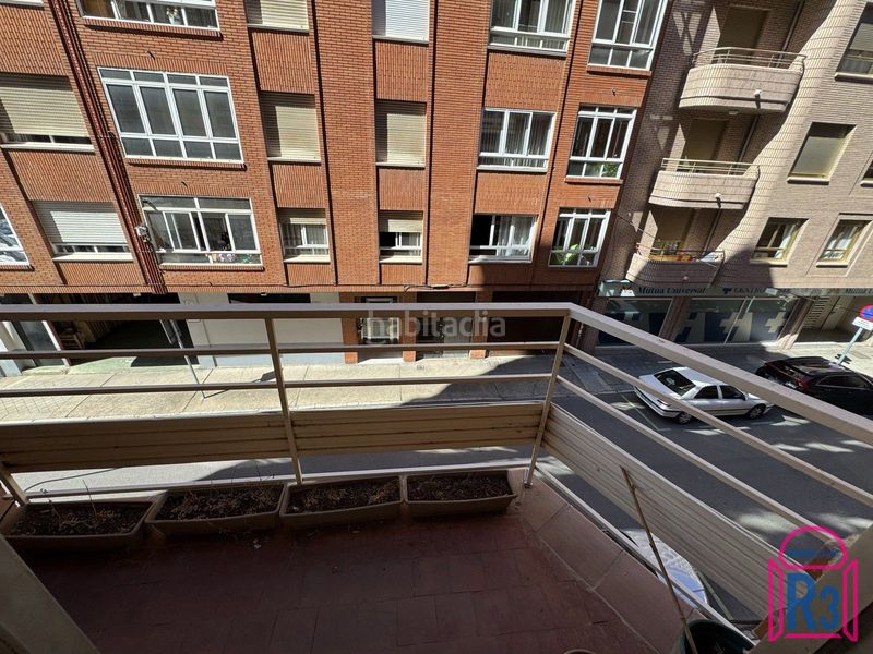 Foto dcc984ee-f32e-49ae-993c-b3ccf9d9f0f9. Piso amplio piso con 5 dormitorios y garaje zona plaza de toros en León