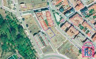 Terreny residencial  Calle ponferrada. 442m² de solar urbano directo en la virgen del camino. se puede