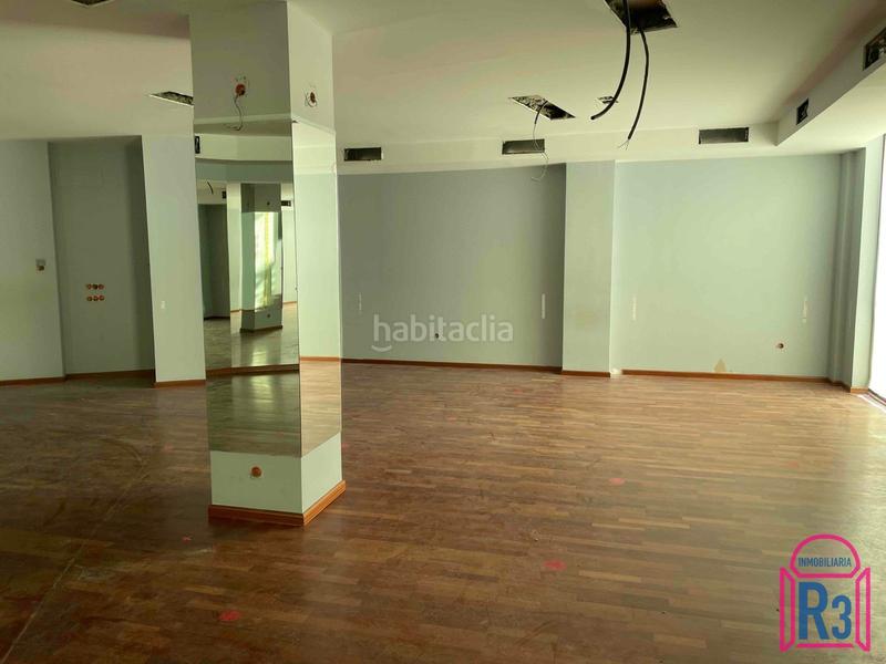 Foto 66dab3e3-bda8-4b7f-a3e5-f30cdaba448f. Local commercial dans San Mamés - La Palomera León