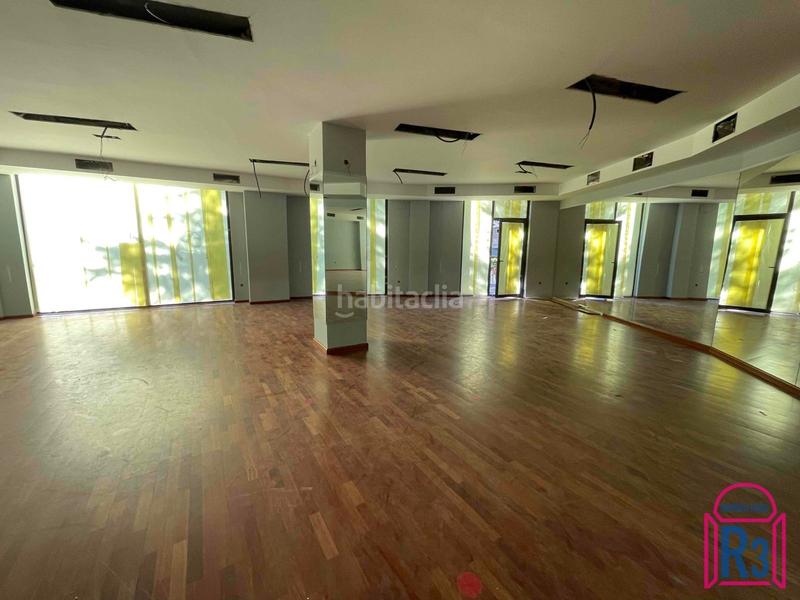 Foto 8179d5eb-bc03-441e-b213-641212335982. Local commercial dans San Mamés - La Palomera León