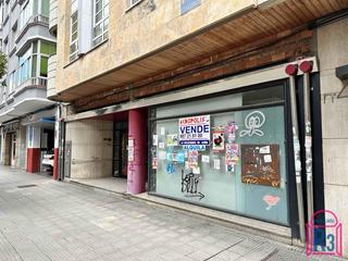 Location Local commercial  Covadonga. Local en venta y alquiler