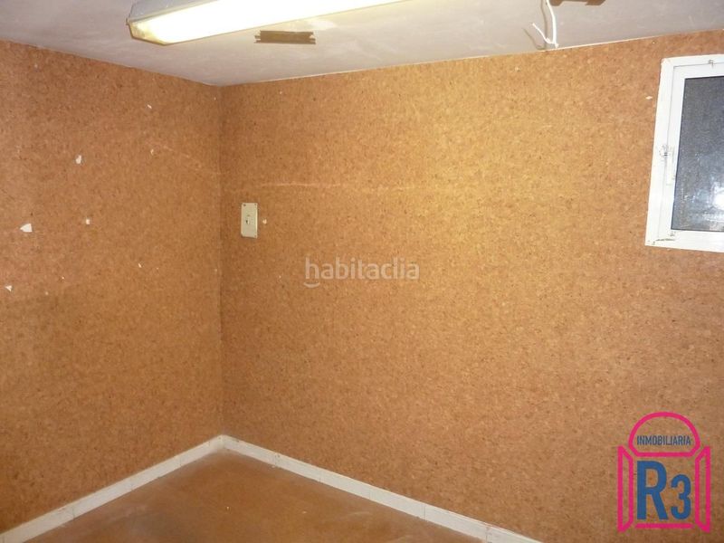 Foto a91d0aeb-4e81-41a7-9136-7048e21220ae. Local comercial a San Claudio - La Chantría León