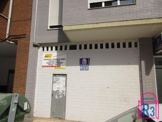 Lloguer Local Comercial  Marqués de montevirgen. Local de 65m en alquiler