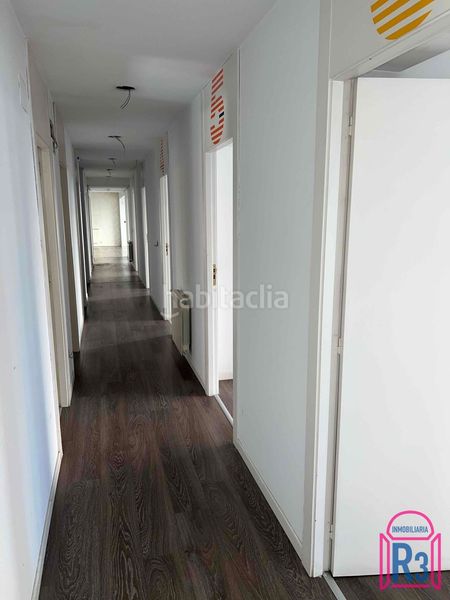 Foto f8fd6f2f-b94a-4aa1-954a-1c6590a15890. Location bureau avec chauffage dans Centro Ciudad León