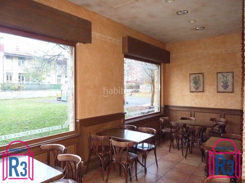 Foto a6cc7232-cd98-4338-92a8-2ac8c9eb45f7. Geschäftsraum in Trobajo del camino