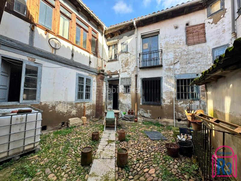 Foto 6e0f23ee-7e83-46f7-ba3a-30798e3c6f95. Edificio  en venta en Casco Antiguo León