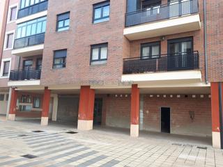 Business premise in Calle de Rosalía de Castro