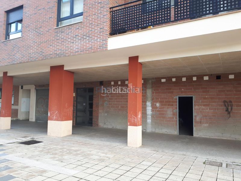 Foto 596207b0-d3ef-4714-a923-42890a205343. Local comercial a Puente Castro León