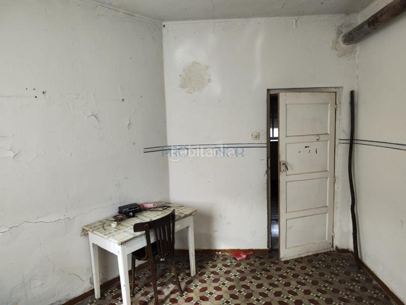 Foto f5a73a94-ece0-48a4-ba3a-cf72dfa31c0d. Casa a Puente Castro León