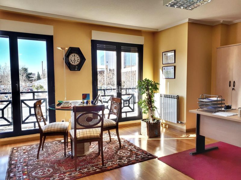 Foto d12faeb3-2bfc-4ae4-b981-e2e61fab758b. Estudi amb calefacció a Centro Ciudad León