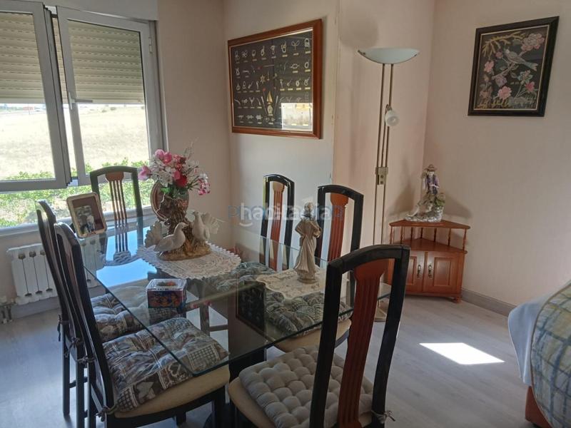 Foto c73346b5-d4ef-4743-9594-9c27b1fd5bc8. Chalet con riscaldamento parcheggio in Ardón