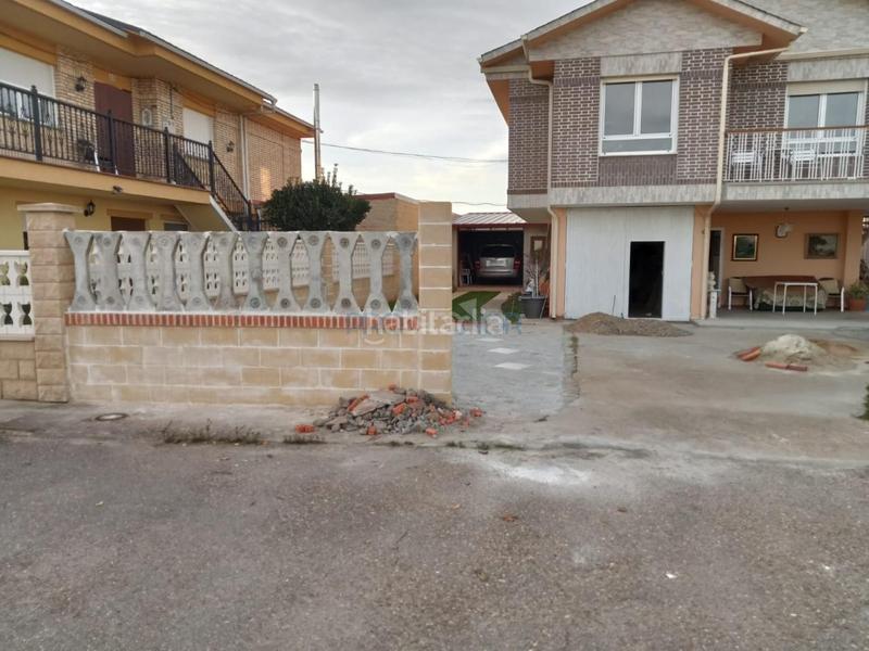 Foto ecb645c7-31bd-43d7-8e4a-0e55fe5544ea. Chalet con riscaldamento parcheggio in Ardón