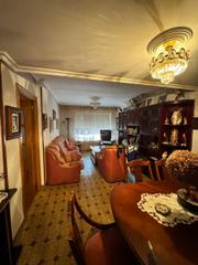 Etagenwohnung  Laciana