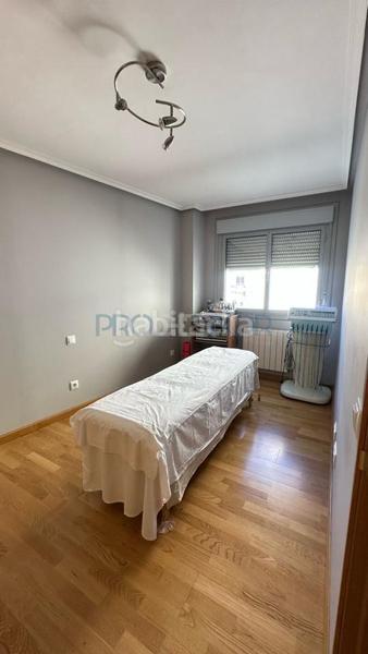Foto f66ec902-cb98-49ee-b8b3-017dd8d6dd2e. Appartement avec chauffage parking dans Casco Antiguo León
