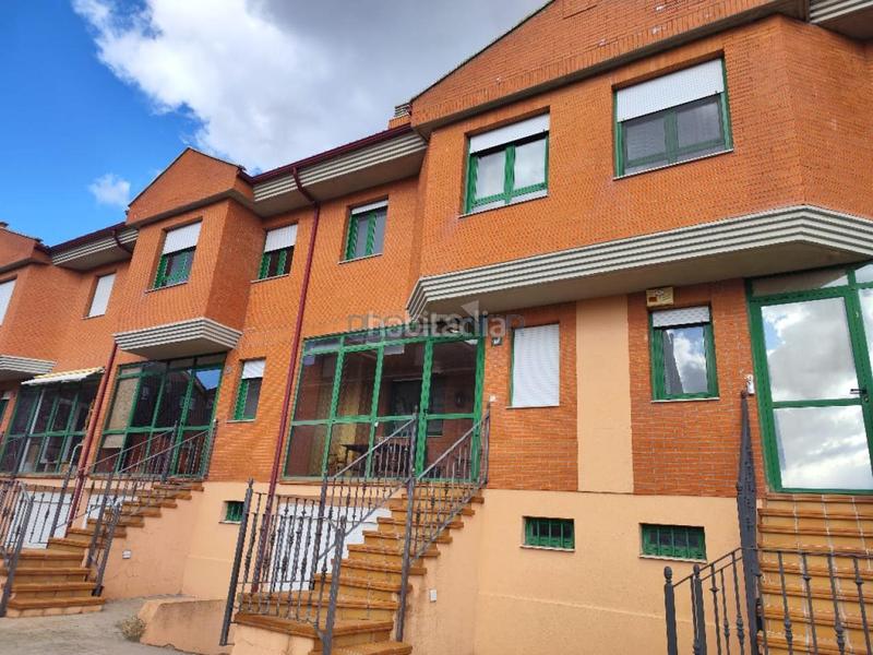Foto a9233b8b-7222-4f3c-a4d8-ebc966c888dc. Casa a schiera con riscaldamento parcheggio in Valdefresno