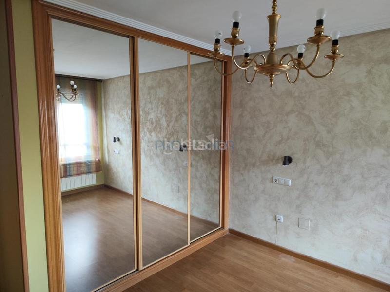 Foto c92433e9-131e-41cd-b160-8c58635e6c1f. Casa a schiera con riscaldamento parcheggio in Valdefresno