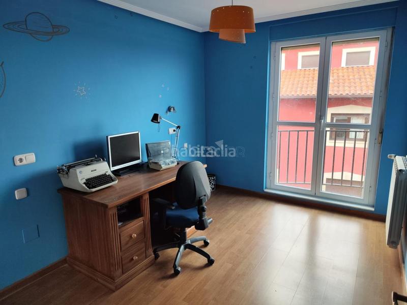 Foto 87d7be40-a9be-4d4d-95b8-f125dcb81a24. Casa adossada amb calefacció aparcament a Valdefresno