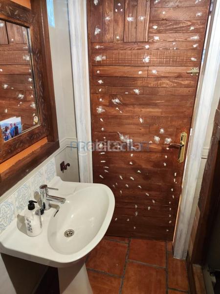Foto b3aaf5b4-bf0f-4699-a16b-addc6d50feec. Casa adossada amb calefacció aparcament a Valdefresno