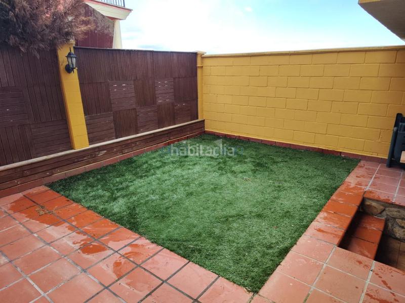 Foto c5dfb5af-fbbd-4643-ad05-4fe4fece8a00. Casa adossada amb calefacció aparcament a Valdefresno