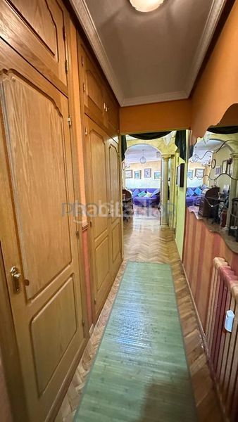 Foto f6bdc677-f357-4eb0-9a7e-752fd33f7577. Piso en Centro Ciudad León