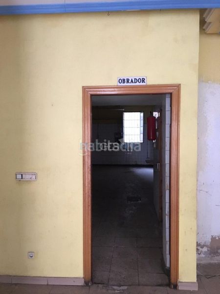 Foto c95585ac-2a7d-4e5c-904f-a5781a156a85. Local comercial a El Ejido - Santa Ana León