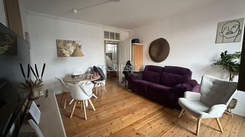 Foto ad7ac4d5-0b5d-44c9-b53d-00ece47de28d. Piso en Casco Antiguo León