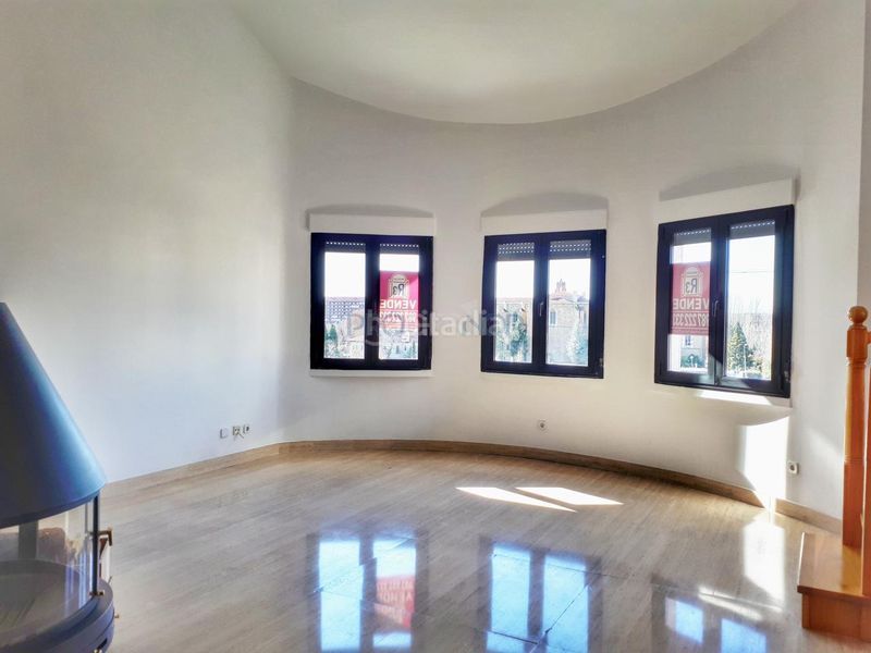 Foto 31928ec5-d024-45b5-af2a-447868956539. Lloguer dúplex amb calefacció aparcament a Centro Ciudad León