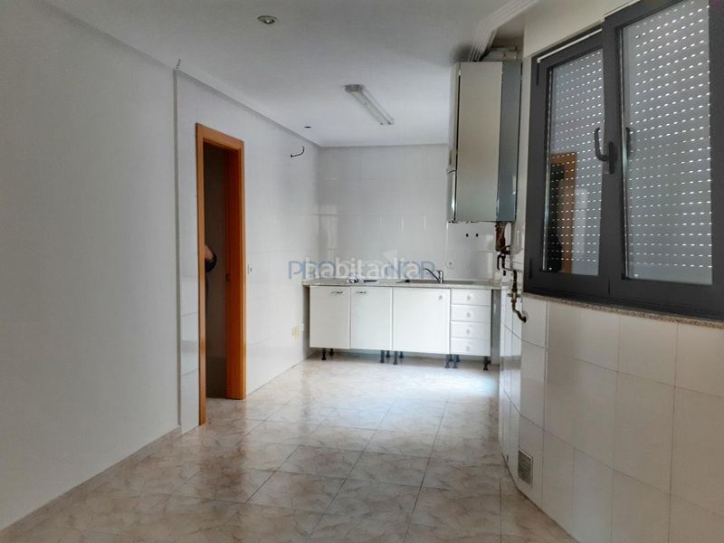 Foto ae0931af-d5c3-4144-aaf3-dab3d29c7b3b. Lloguer dúplex amb calefacció aparcament a Centro Ciudad León