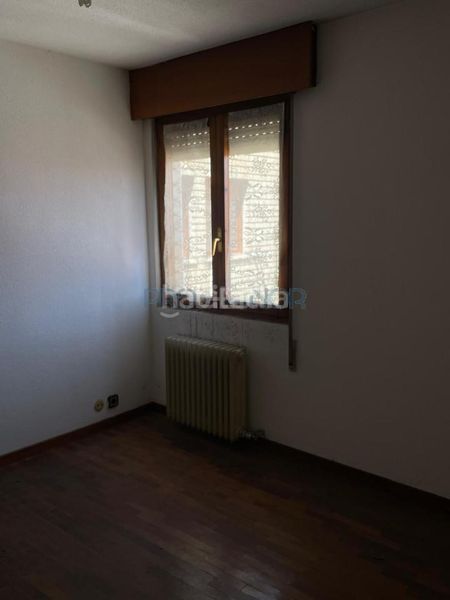 Foto 469dee07-c9b4-405e-86ff-4fe316d55c81. Pis amb calefacció aparcament a Centro Ciudad León