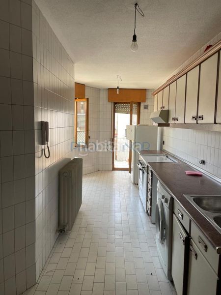 Foto 7dd40976-de8a-495c-8b00-1be965cc2a37. Pis amb calefacció aparcament a Centro Ciudad León