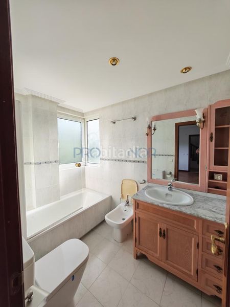 Foto ad897183-317d-4833-b495-baa6b2bb5e12. Xalet amb calefacció aparcament piscina a Sariegos