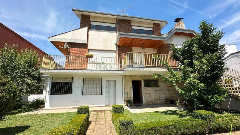 Foto 0a8962a3-d07c-444a-8db2-63e010e49aa8. Casa amb calefacció aparcament a Carrizo
