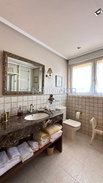 Foto c914be6c-cf0c-4e02-8c1c-fd5fe4dc53e8. Semi detached house with heating parking pool in Valverde de la Virgen