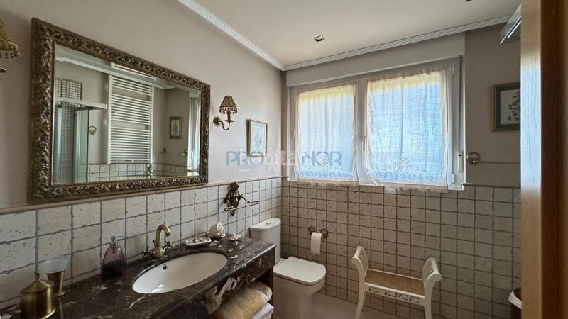 Foto eb1b1d07-9b49-401d-b229-10f3a06249b5. Semi detached house with heating parking pool in Valverde de la Virgen