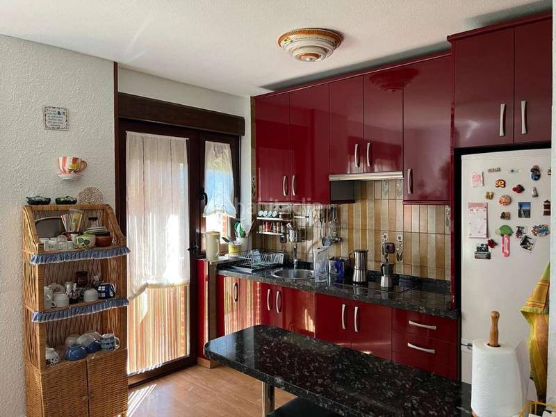 Foto b5c83c18-696f-459f-9bc5-92da5c599d8d. Casa  en benazolve en Ardón