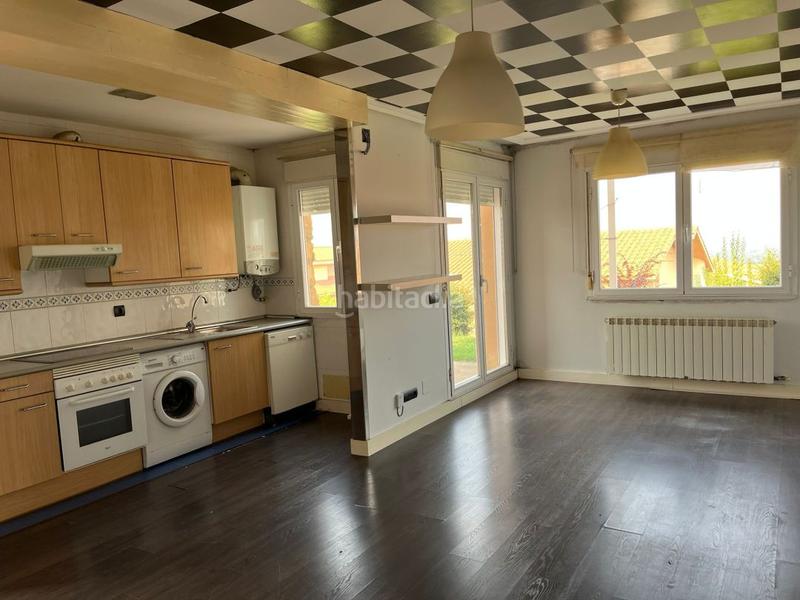 Foto 1b137d50-0936-4a0c-98bf-19aff1aba335. Casa a schiera con riscaldamento in Valverde de la Virgen