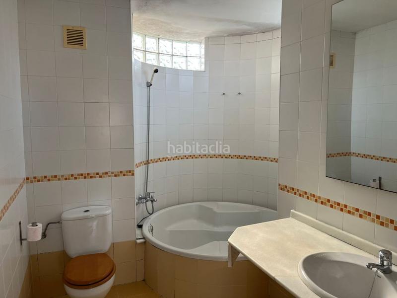 Foto 7238cc57-695e-40ab-a948-8d138023c546. Casa a schiera con riscaldamento in Valverde de la Virgen