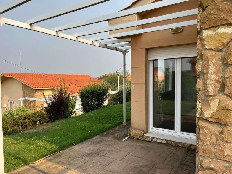 Foto ac244f04-c6b6-4ba8-a54c-b3f3994dfa4a. Casa a schiera con riscaldamento in Valverde de la Virgen